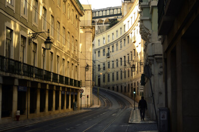 葡萄牙里斯本的Crescent street