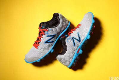 New Balance IONIX 3090全新科技跑鞋