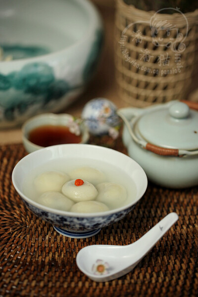 试试--豆腐黑芝麻汤圆