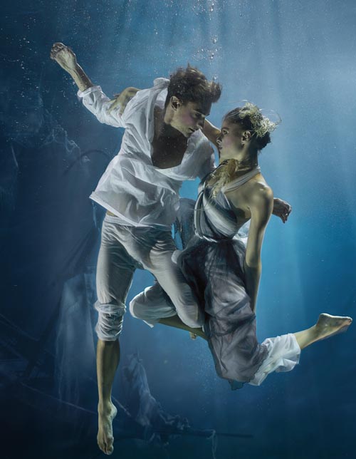 她拍摄的水下摄影作品奇幻,神秘,唯美.