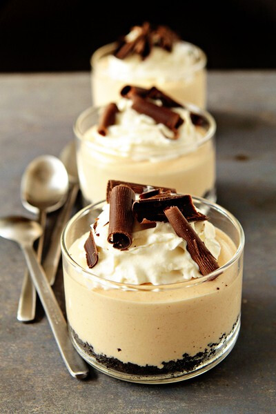 individual peanut butter pies with oreo crust