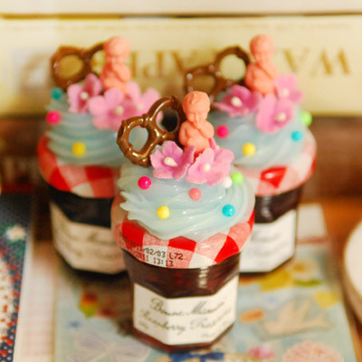 sundayzakka*sweet love cupcake