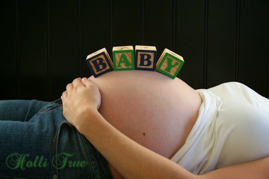  I think this would be cuter if the actual name of the baby was on the tummy not just "baby." I am ready for it~~