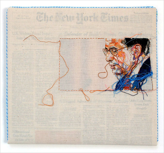 加州艺术家 Lauren DiCioccio 用刺绣的方式重现纽约时报上的新闻人物，涵盖Gerald Ford 的葬礼到 Lady Gaga 的演出信息等。DiCioccio 说自己是在以手工刺绣配以彩色针线的方式重新赋予报章阅读以美感
