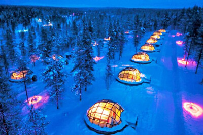 The Igloo Village of Hotel Kakslauttanen in Finland boasts 20 thermal glass igloos that allow visitors to enjoy incredible views of the Aurora Borealis from the warmth and comfort of their own geodesi…