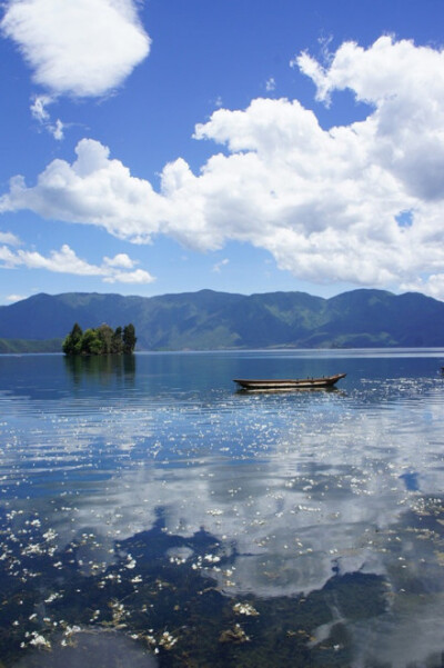 泸沽湖