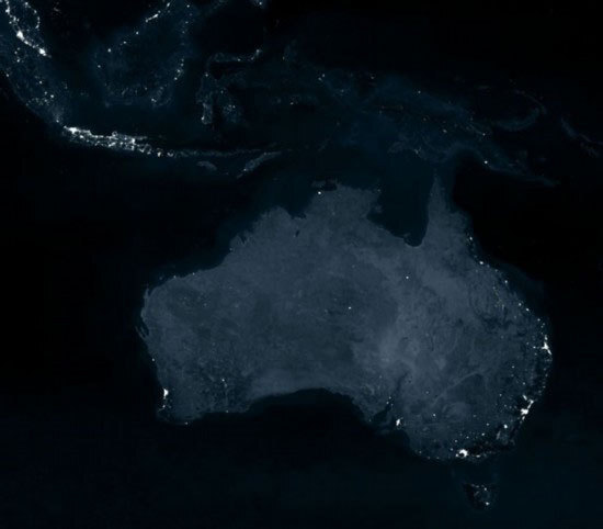 震撼地球夜景卫星图【澳大利亚和印度尼西亚】