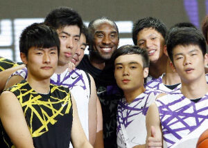 科比与篮球小将