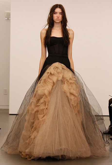 vera wang 2012 秋冬黑色裸色婚纱