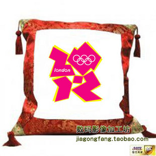 2012伦敦奥运会纪念品 抱枕 绸缎古典抱枕