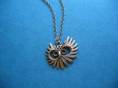 Owl Necklace - Antiqued Bronze Owl Charm, Retro Vintage Look, Bronze Chain 18 Inches