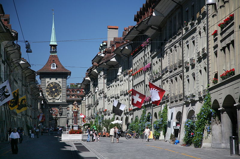  1291年8月1日，瑞士独立。（CH Bern Kramgasse）