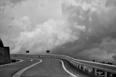 迷茫山路