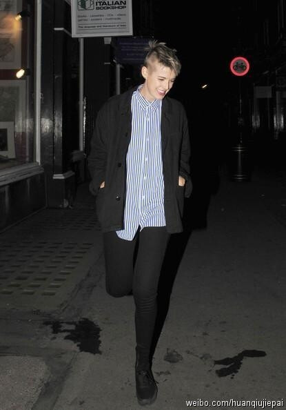 untitled、Agyness Deyn