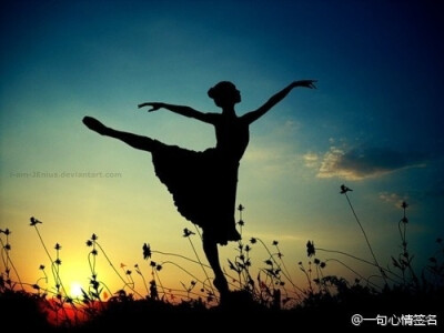 做个坚强的女子。不卑不亢。温婉坚定。