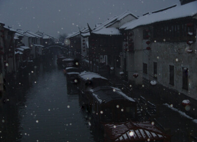 飘雪的日子，江南水乡