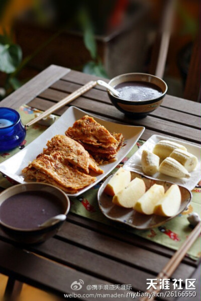 杂粮米胡+泡菜饼+苹果香蕉——————中式