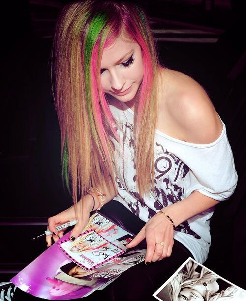 °·．．* * ƸӜƷ * * ．．·°、Avril Lavigne、Avril、艾薇儿