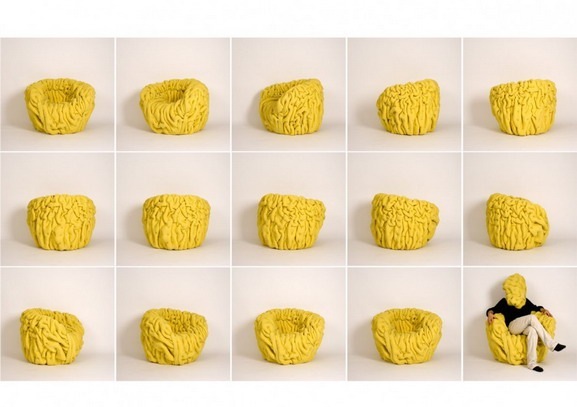 Ondule是法国设计师Mattis Esnault设计的一款造型极为古怪的沙发。制作材料主要是一种泡沫材料并在其表面包裹上来自丹麦著名纺织公司Kvadrat生产的布料。——屎一般的沙发，可是我好喜欢！