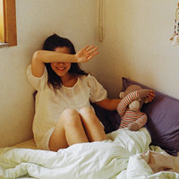 带着温暖的心情离开比苍白的真相要好。