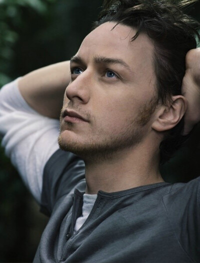 James McAvoy ~瞧这小脸帅的