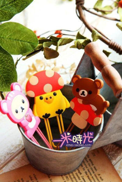 Rilakkuma 蘑菇系列 回形针书夹（￥5.50）。链接：http://item.taobao.com/item.htm?id=16590879444