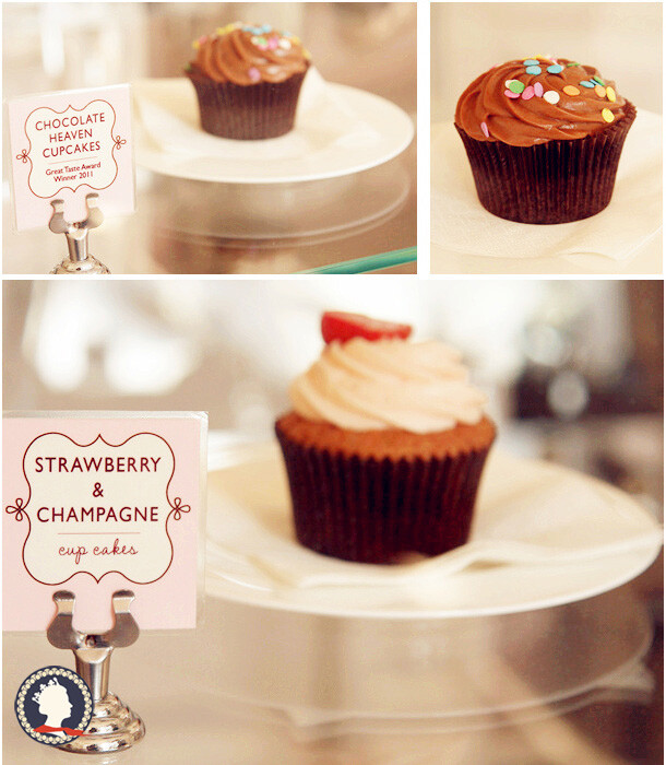 Peggy的店，先来说Cupcake。这两个口味（Chocolate Heaven和Strawberry Champagne）是他们家的明星产品。——红领巾