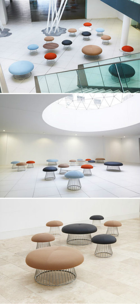 公共空间的椅子设计，灵感源于蘑菇。仿生形态的造型随意，像一朵朵小蘑菇随机的生长在空间中，与人的感觉很亲近，特别的可爱