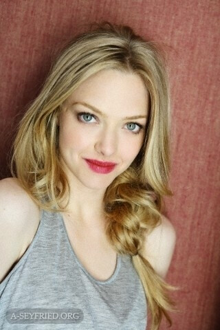 阿曼达·塞弗里德（Amanda Seyfried）