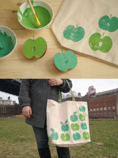 蘋果手提袋DIY：用蘋果對切，畫筆刷上顏料，打印在帆布袋上。 犧牲一顆蘋果應該不會怎樣! 來源有較完整圖片http://www.craftstylish.com/item/44202/how-to-make-an-apple-print-tote-bag/page/all#