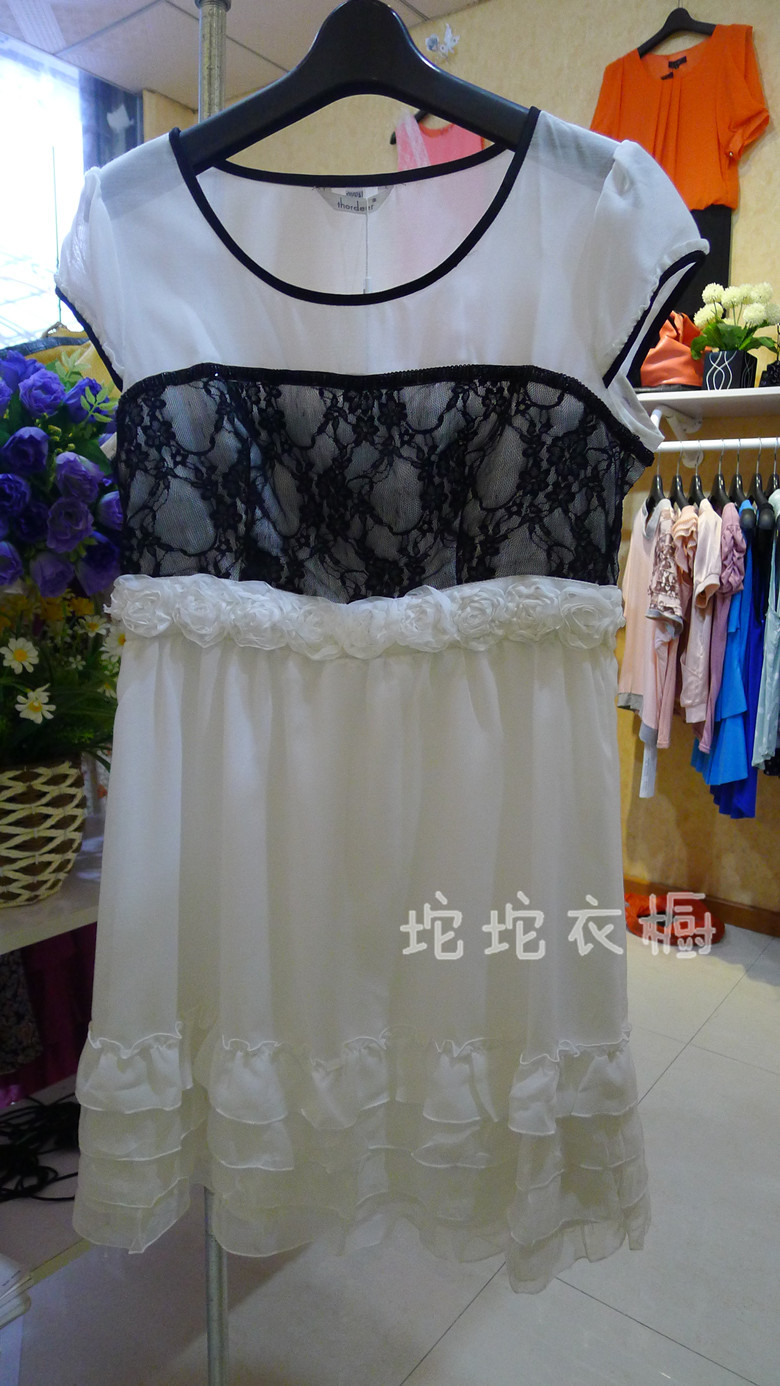 12夏季新款 索迪正品 大码蕾丝连衣裙立体花朵黑白 夏季清货