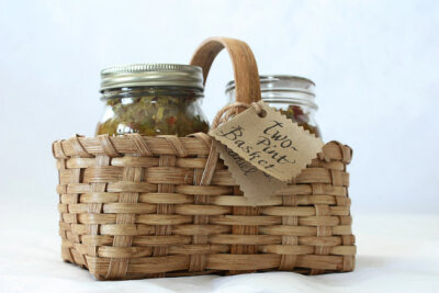 Handmade Country 2-Pint Basket