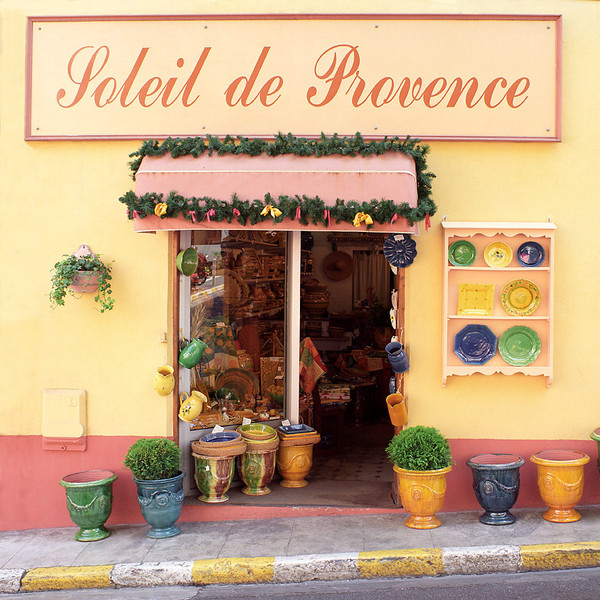 普羅旺斯（Provence）是古羅馬的一個行省，現為法國東南部的一個地區，毗鄰地中海，和義大利接壤，最接近天堂的地方...