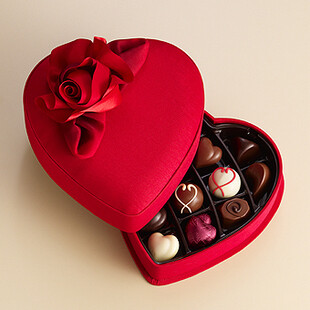 Godiva高迪瓦限量绸缎玫瑰花心形巧克力礼盒