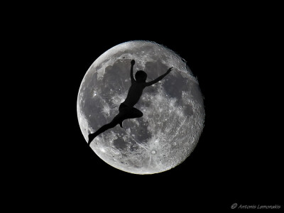 Photograph Mommy I&#39;m flyingggggg by Antonis Lemonakis on 500px