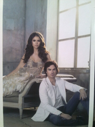 明信片--the vampire diaries (elena\damon)