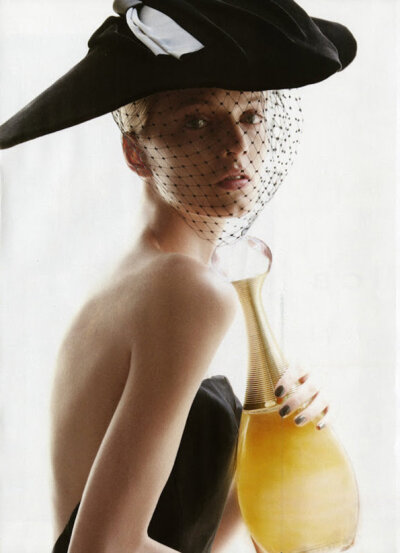 Daria Strokous《Vogue》美国版2012年9月号 Dior supplement