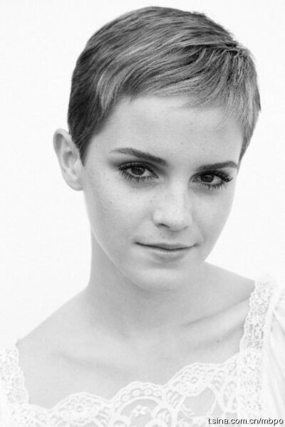 不是每個女生都能剪這麼短的頭髮，Emma Watson