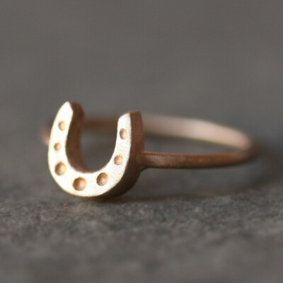 细小的美好 洛杉矶设计师Michelle 幸运马蹄铁14k金戒指