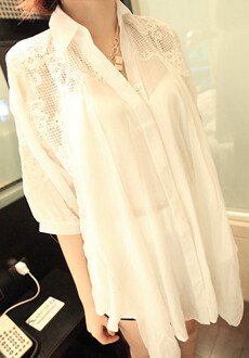 美美的白衬衫配蕾丝。【阿团丸子】