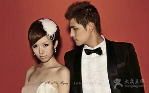 很漂亮的底色 很和谐的色调