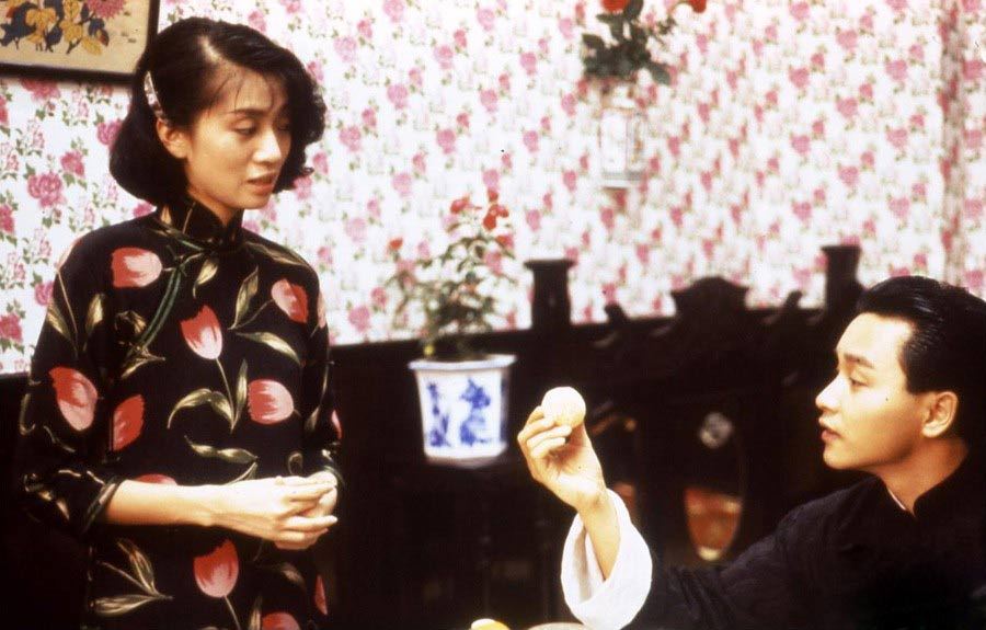 《胭脂扣》，1988年，饰演：十二少。凄艳哀怨，吊诡奇谭。电影里如花赴死，十二少偷生；电影外十二少断魂，如花决然随他。如何不叫人唏嘘。