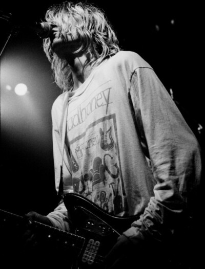 DO U LOVE Kurt Cobain ?