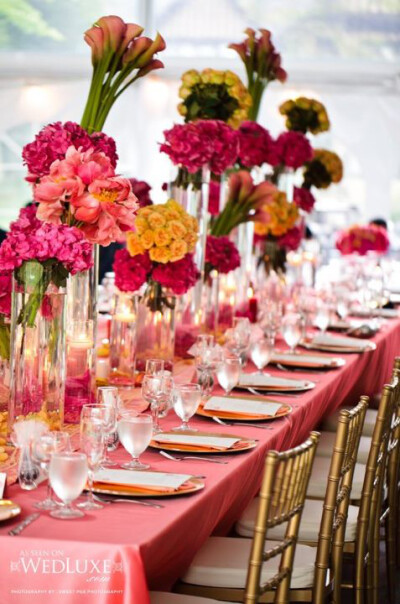 婚礼桌花-精致的婚礼餐桌布置