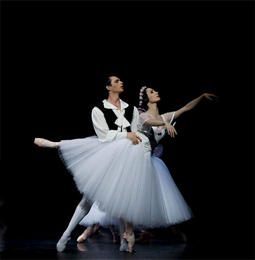 David Makhateli and Tamara Rojo in Les Sylphides. Photo Andrej Uspenksi.