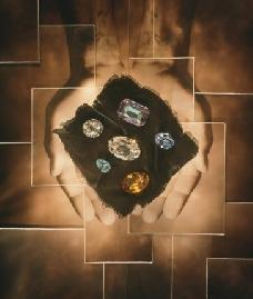 no matter the ending is perfect or not, you cannot disappear from my world. 我的世界不允许你的消失,不管结局是否完美.