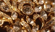 When I’m out, take me as the wind. 如果我不在就把我当作风。