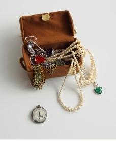 You had me at Hello. 在第一次见面时你就拥有了我。