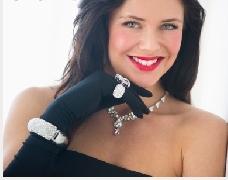 爱情的美酒,我只有一杯,既然给了你,又怎忍心用空酒杯装上白开水去骗别人