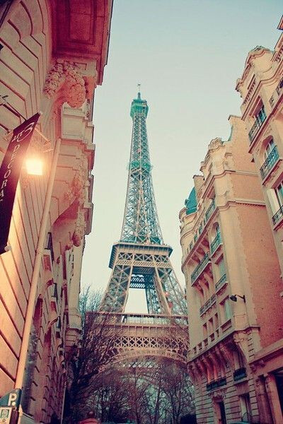 【控首饰】法國巴黎Paris，世界上最多觀光客造訪的城市，近1000年是西方世界最大的城市...